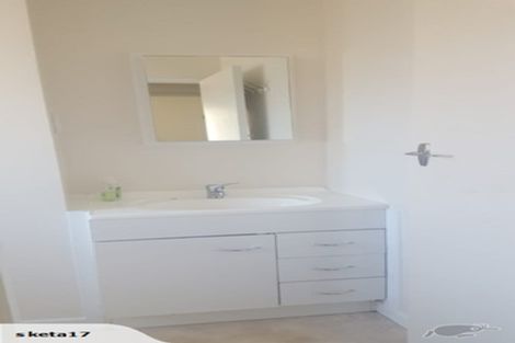 Photo of property in 8 Bobstay Lane, Whitby, Porirua, 5024