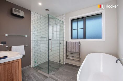 Photo of property in 8 Carrick Place, Mosgiel, 9024