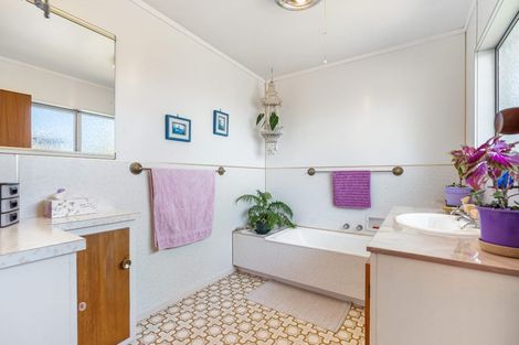 Photo of property in 413 State Highway 1, Otaika, Whangarei, 0178