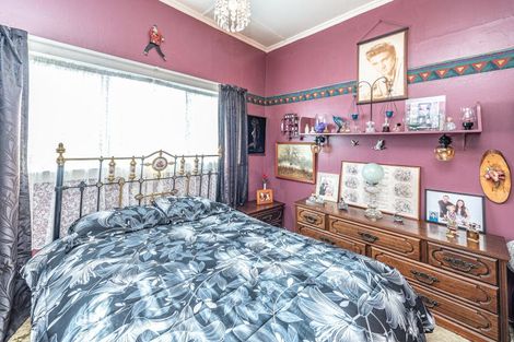 Photo of property in 2 Wharf Street, Castlecliff, Whanganui, 4501