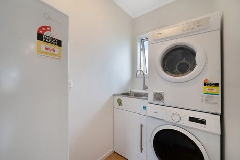 Photo of property in 14d Kirrie Avenue, Te Atatu South, Auckland, 0610