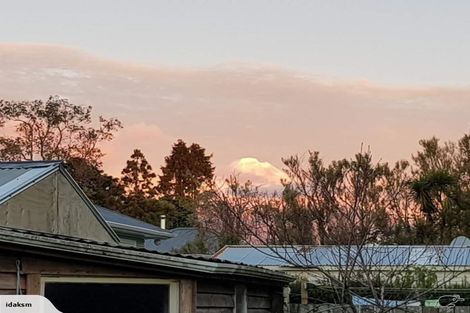 Photo of property in 12a Carthew Street, Okato, 4335