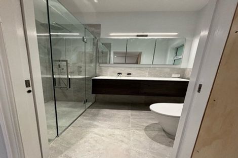 Photo of property in 43 Rona Street, Eastbourne, Lower Hutt, 5013