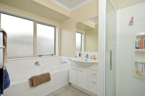 Photo of property in 3 Whitford Place, Rototuna North, Hamilton, 3210