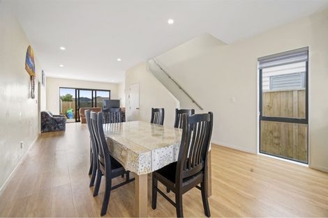 Photo of property in 10 Tapuwae Way, Mangere Bridge, Auckland, 2022