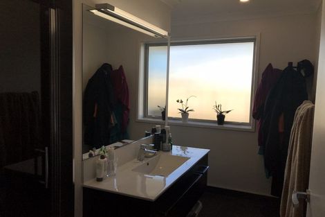 Photo of property in 37 Piata Street, Papamoa Beach, Papamoa, 3118