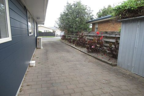 Photo of property in 5 Adrian Grove, Waikanae Beach, Waikanae, 5036