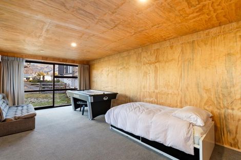 Photo of property in 110 Aubrey Road, Wanaka, 9305