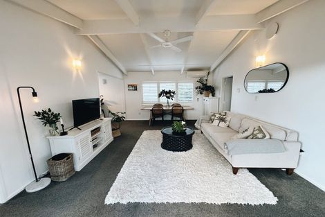 Photo of property in 3/254 Meola Road, Point Chevalier, Auckland, 1022