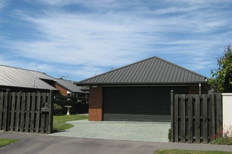 Photo of property in 6 Althorp Place Avonhead Christchurch City
