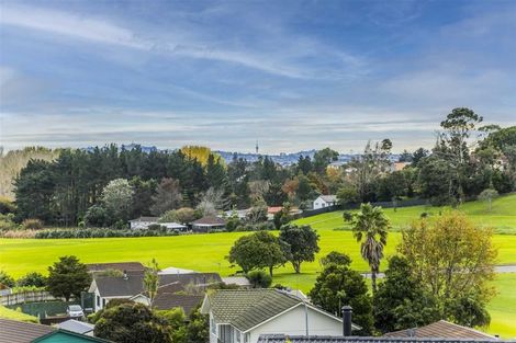 Photo of property in 49 Hillcrest Road, Papatoetoe, Auckland, 2025