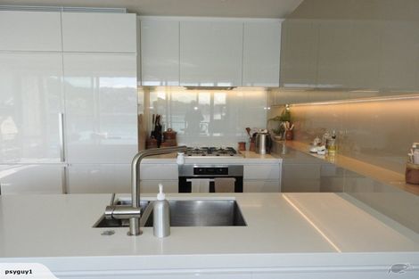 Photo of property in Clyde Quay Wharf, 1a/3 Clyde Quay Wharf, Te Aro, Wellington, 6011