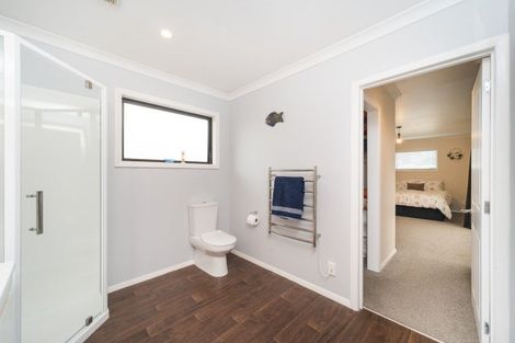 Photo of property in 14 Pitama Road, Awapuni, Palmerston North, 4412