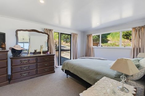 Photo of property in 63 Porter Road, Paparoa, 0571