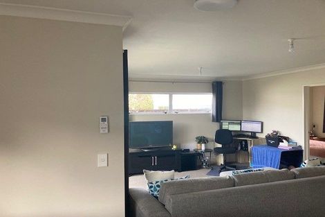 Photo of property in 42 Tiraumea Drive, Pakuranga, Auckland, 2010
