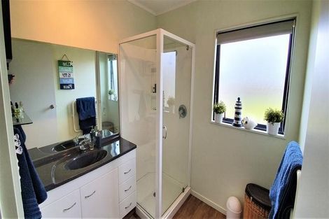 Photo of property in 101 Kauri Crescent, Matarangi, Whitianga, 3592