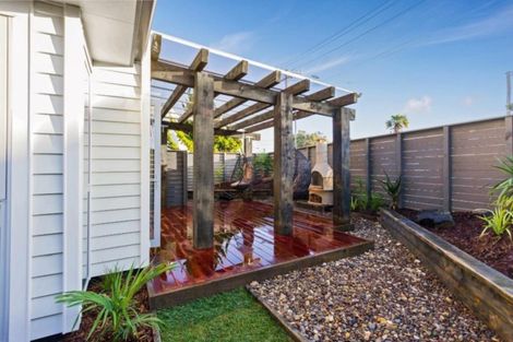 Photo of property in 479b Point Chevalier Road, Point Chevalier, Auckland, 1022