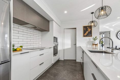 Photo of property in 11 Springwater Lane, Pyes Pa, Tauranga, 3112