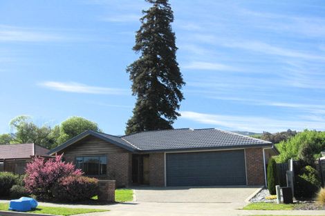 Photo of property in 18 Covent Drive, Stoke, Nelson, 7011