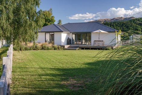 Photo of property in 153 Main Road, Luggate, Cromwell, 9383