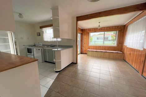 Photo of property in 109 Wallace Road, Mangere Bridge, Auckland, 2022