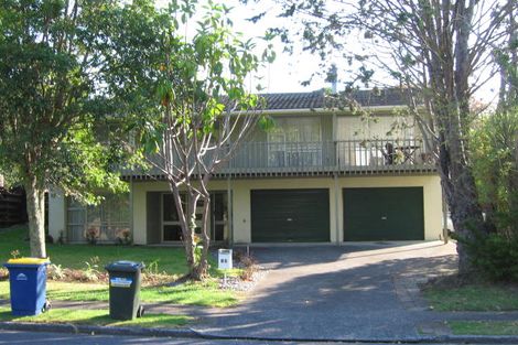 Photo of property in 19 Sandiacre Way, Browns Bay, Auckland, 0630