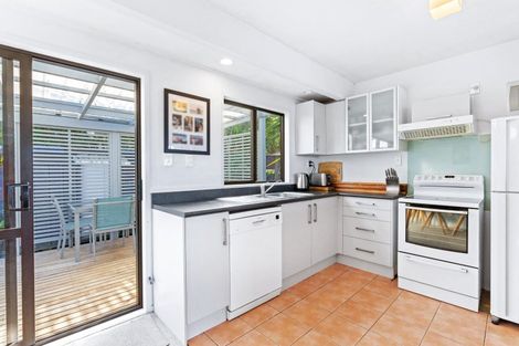 Photo of property in 45 Stillwater Crescent, Stillwater, Silverdale, 0993