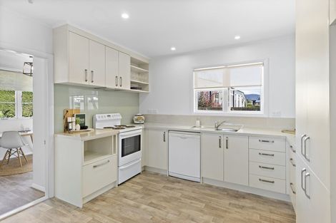 Photo of property in 9 Yule Grove, Greytown, 5712