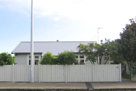 Photo of property in 585a Ferguson Street, Terrace End, Palmerston North, 4410