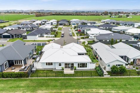 Photo of property in 32 Kaituna Place, Te Awa, Napier, 4110