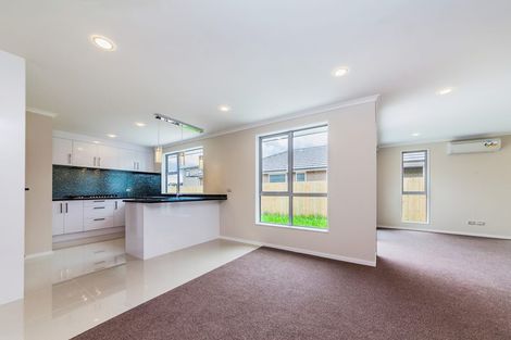 Photo of property in 16 Wellfield Drive, Papakura, 2110