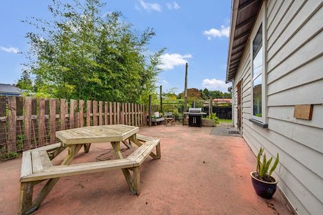 Photo of property in 9 Ruataniwha Street, Waipawa, 4210