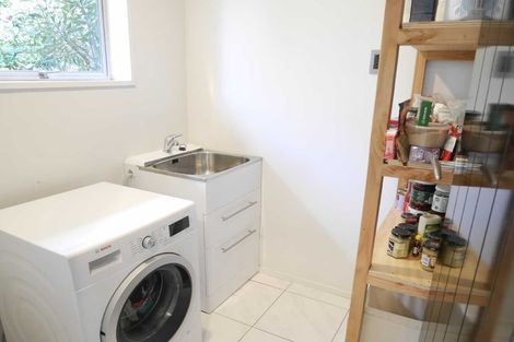 Photo of property in 93 Warren Crescent, Hillmorton, Christchurch, 8025