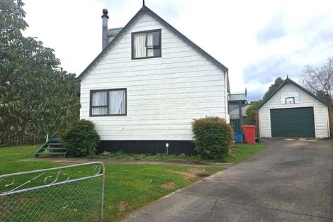 Photo of property in 43 Gemstone Drive, Birchville, Upper Hutt, 5018