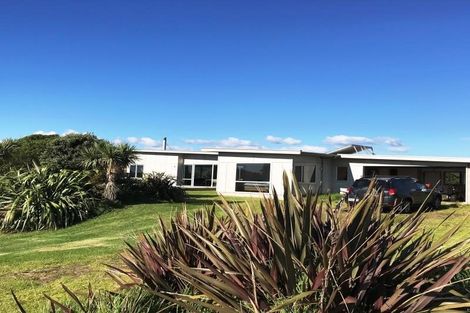 Photo of property in 29 Sandown Road, Te Horo Beach, Otaki, 5581