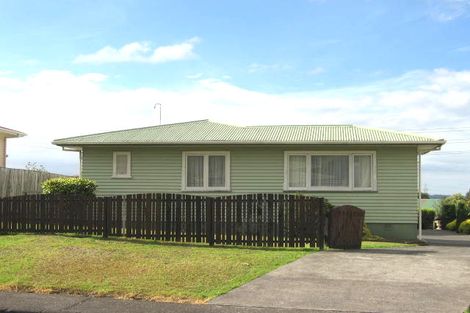 Photo of property in 14a Harmel Road, Glendene, Auckland, 0602