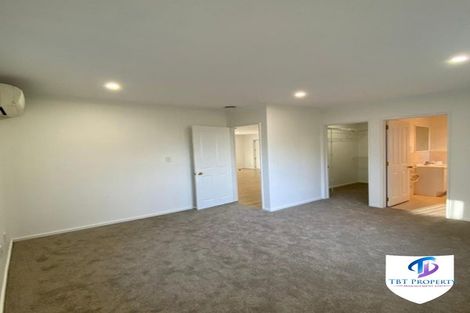 Photo of property in 11 Andover Way, Goodwood Heights, Auckland, 2105