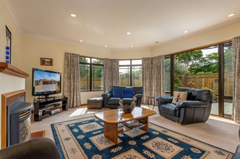 Photo of property in 2 Heritage Place, Terrace End, Palmerston North, 4410