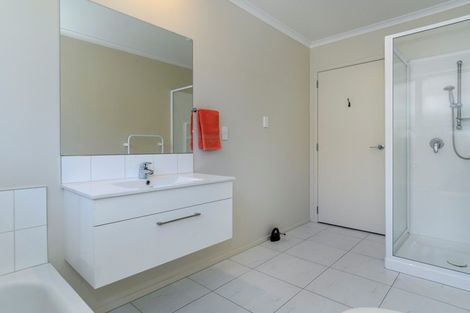 Photo of property in 5 Barossa Way, Brookfield, Tauranga, 3110