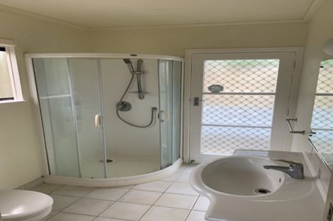 Photo of property in 41 Forrest Hill Road, Milford, Auckland, 0620