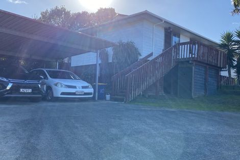 Photo of property in 10 Cloghan Close, Massey, Auckland, 0614