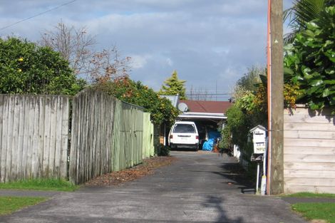 Photo of property in 1/38 Yeovil Road, Te Atatu Peninsula, Auckland, 0610