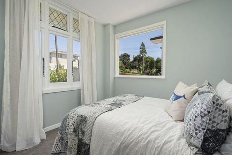 Photo of property in 3 Kitchener Terrace, Moturoa, New Plymouth, 4310