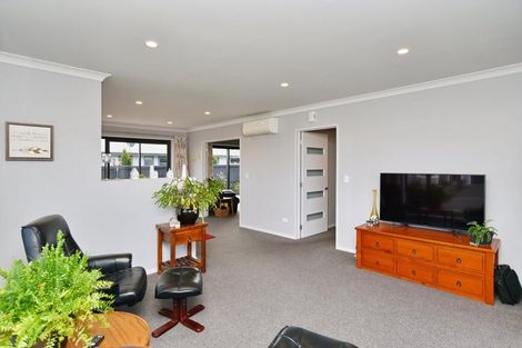 Photo of property in 11 Wearing Place, Kaiapoi, 7630
