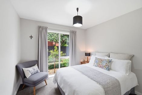 Photo of property in 6 Dunrobin Place, Avonhead, Christchurch, 8042