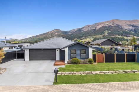 Photo of property in 18 Swan Street, Lake Hawea, Wanaka, 9382