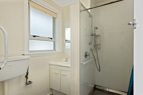 Photo of property in 23 Buller Street, Picton, 7220