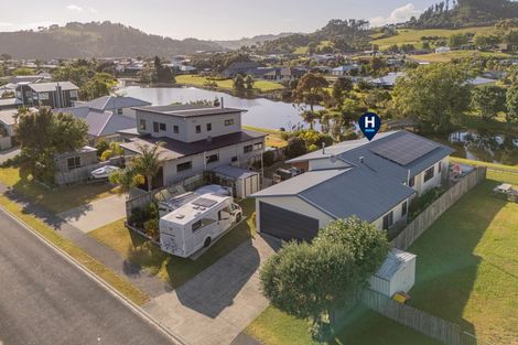 Photo of property in 15 Martin Place, Cooks Beach, Whitianga, 3591