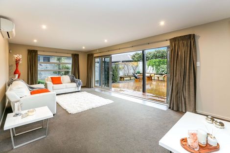 Photo of property in 7 Willow Place, Whalers Gate, New Plymouth, 4310