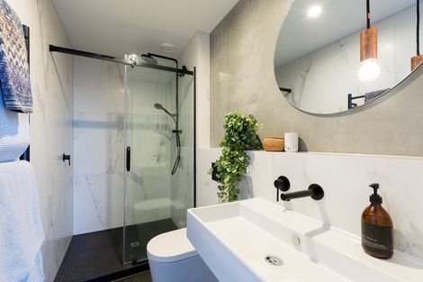 Photo of property in 212 Marine Parade, Mount Maunganui, 3116